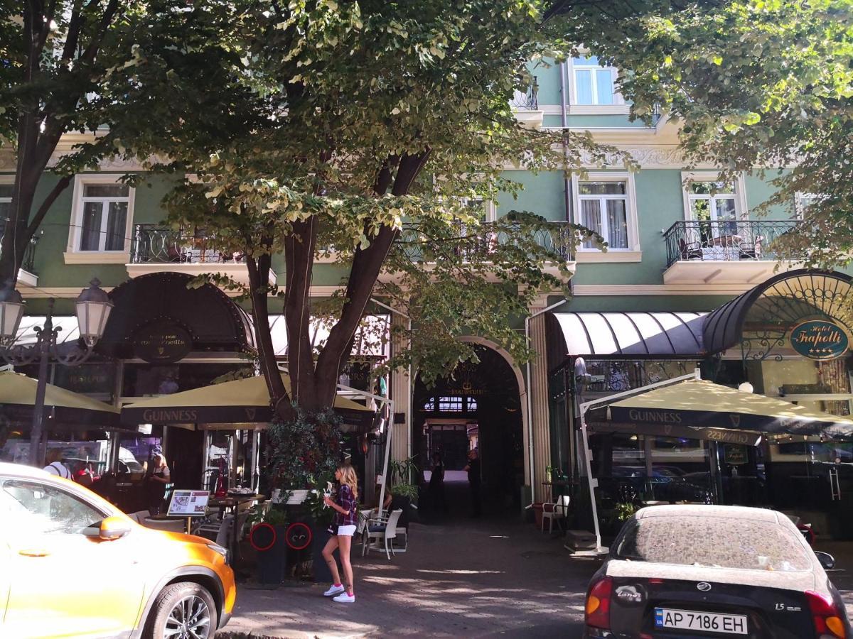 Затишні Апартаменти, Вулиця Дерибасівська, 13 Odesa Exterior foto