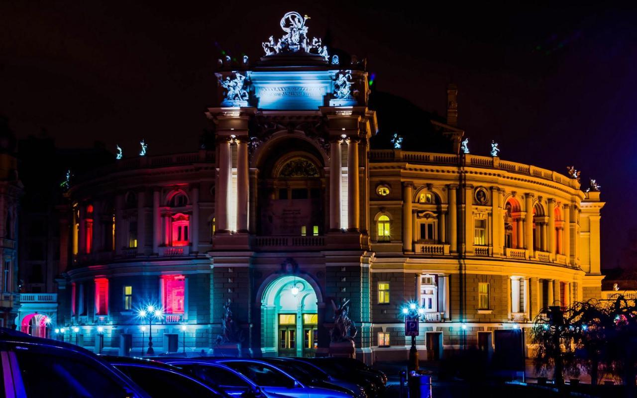 Затишні Апартаменти, Вулиця Дерибасівська, 13 Odesa Exterior foto